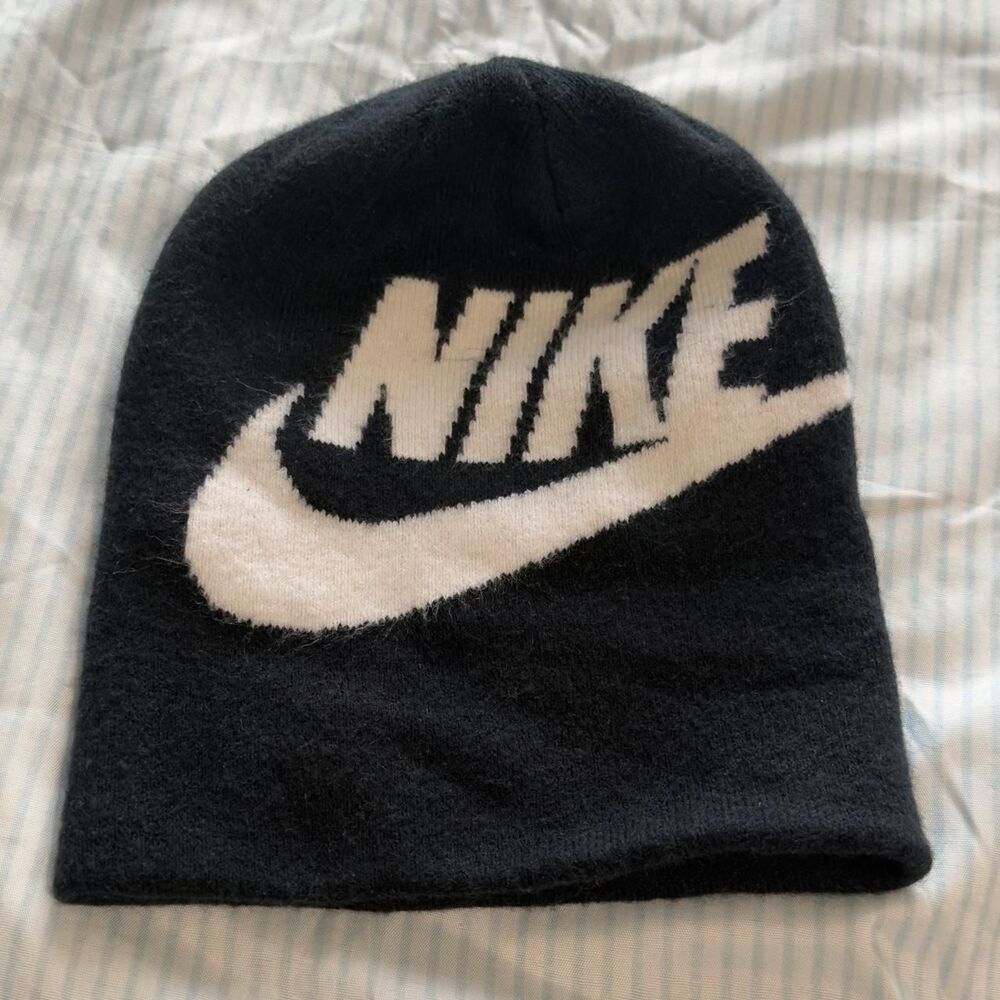Nike Men's Black and Navy Hat
